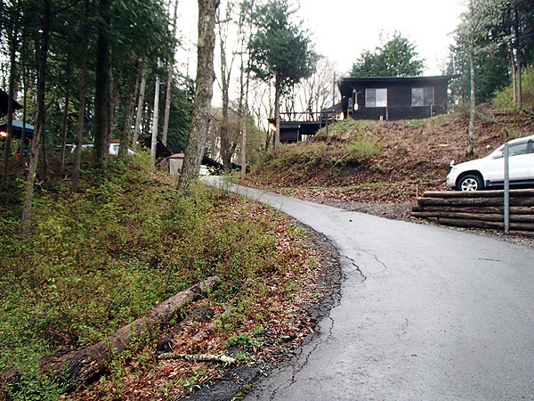 急勾配のキャンプ場